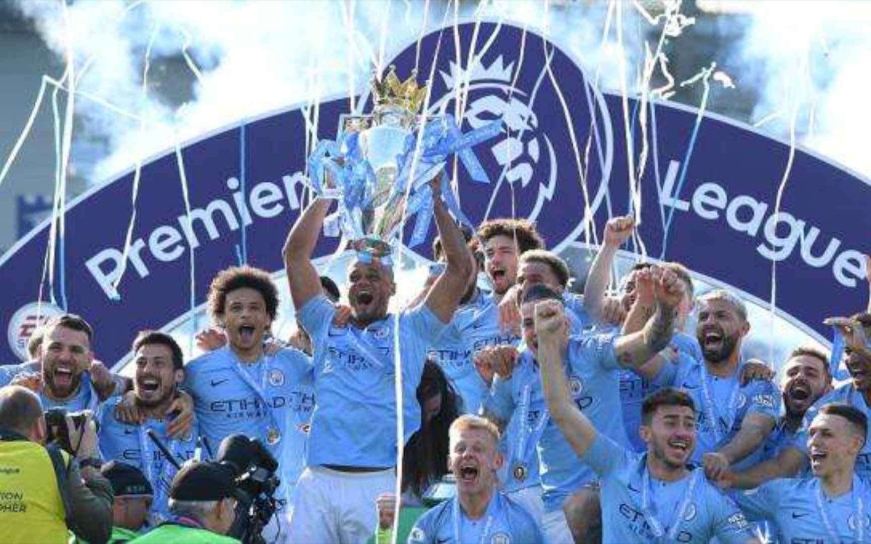 泽马继续扮 泽马继续扮